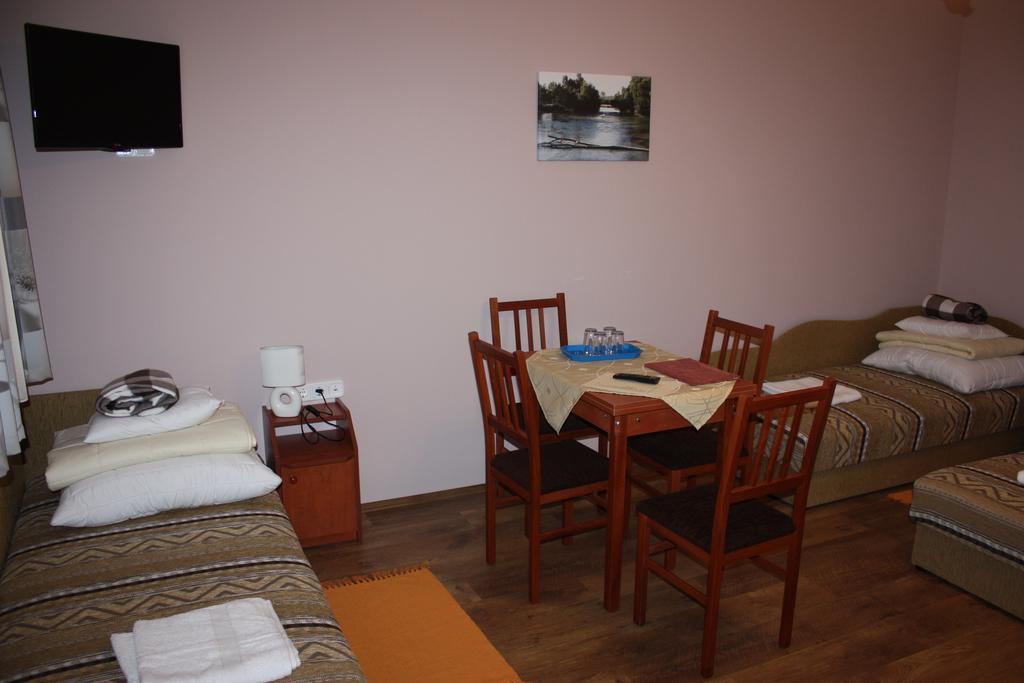 Kiserdő Vendégház Rajka Habitación foto