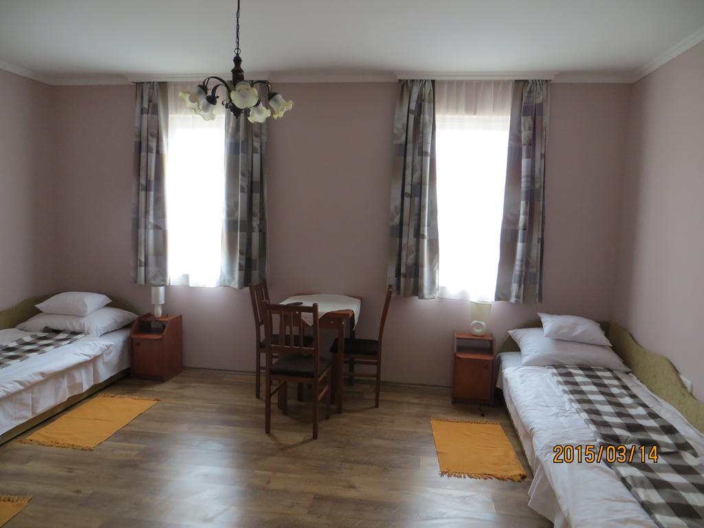 Kiserdő Vendégház Rajka Exterior foto